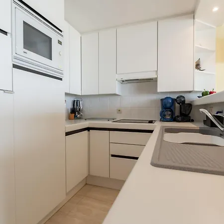 Appartement Mitsou With Seaview And Parking By Interhome