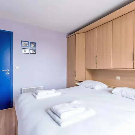 Mitsou With Seaview And Parking By Interhome Appartement Westende-Bad